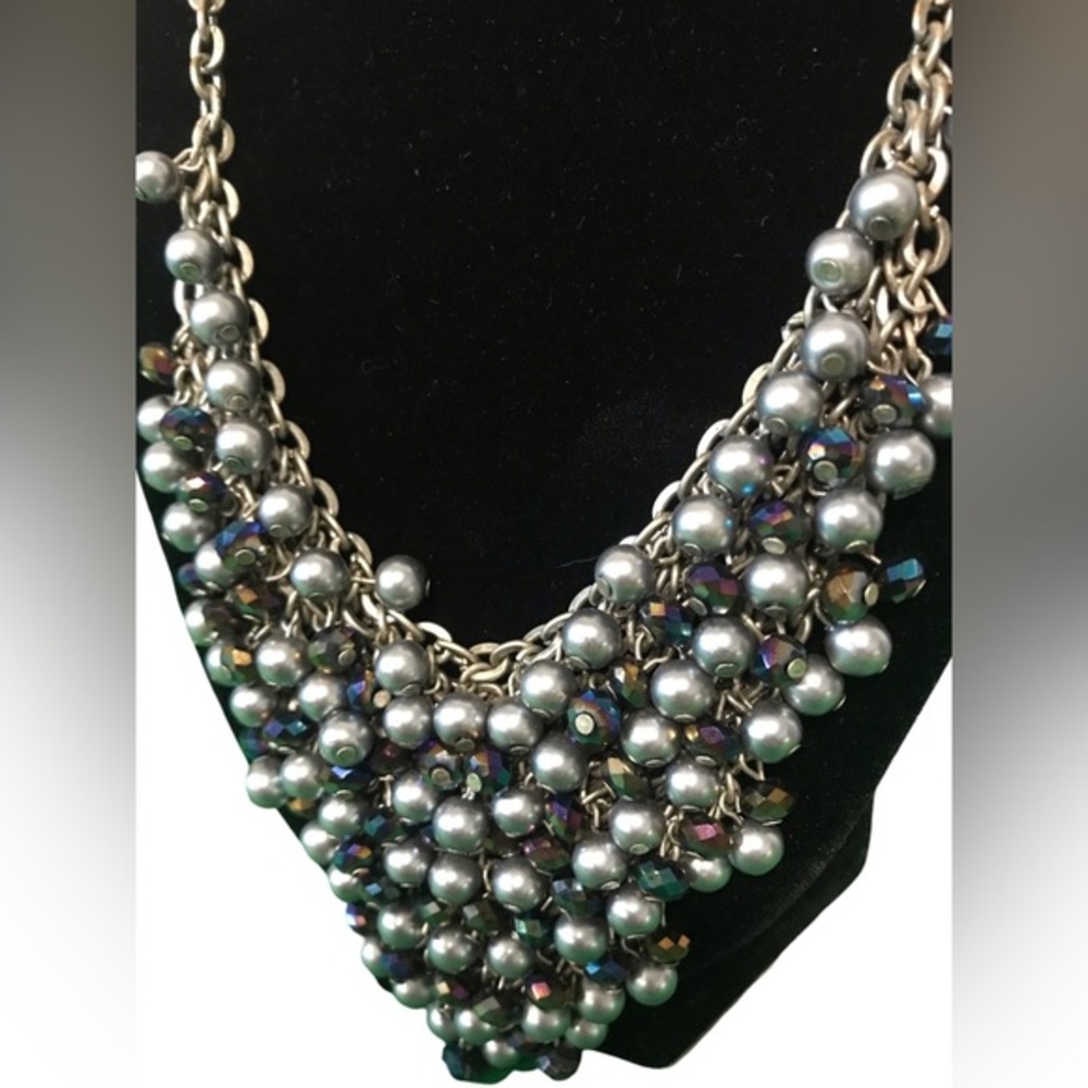 Mesh V Beaded Necklace Pewter